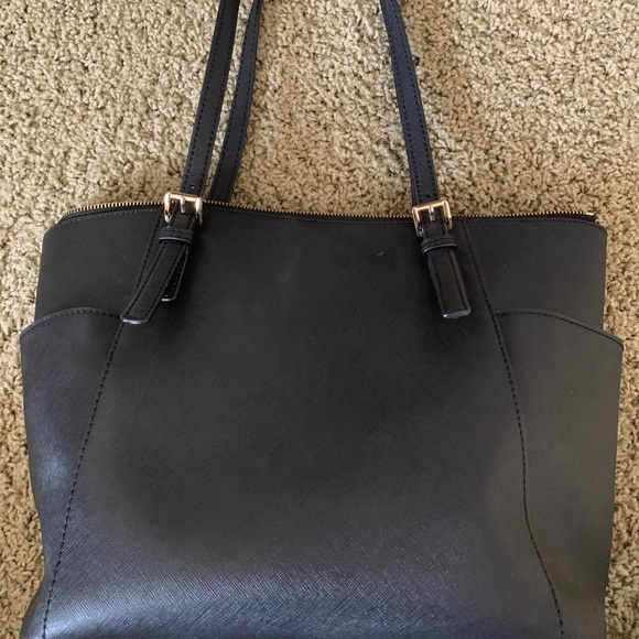 Michael Kors purse - Picture 2 of 4